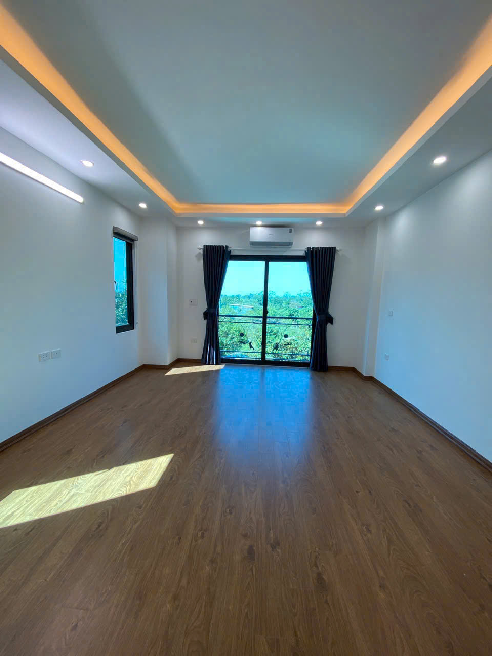 Bán nhà 5 Tầng mới KingKoong tại thị trấn Chúc Sơn Phường Chương Mỹ HN Bán nhà 5 Tầng mới KingKoong tại thị trấn Chúc Sơn Phường Chương Mỹ HN